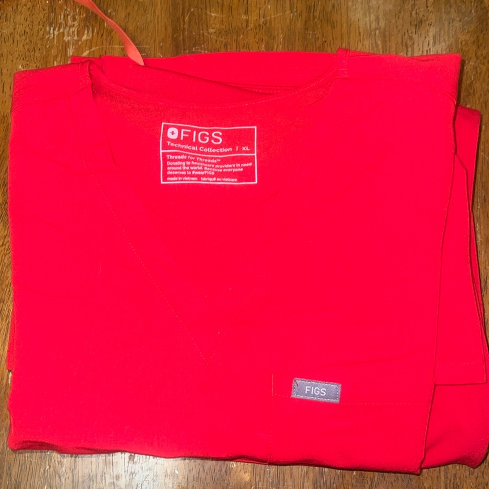 XL TALL Red Figs Scrub Set